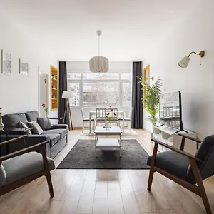 Specious And Stylish Near Bagdat Street With Excellent Location In Kadikoy شقة اسطنبول
