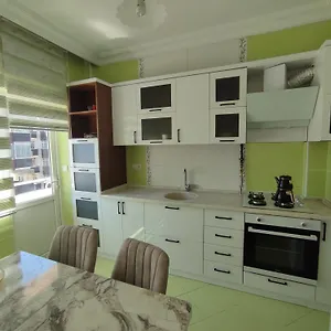 شقة Large House, ترابزون